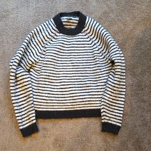 American Eagle Outfitters Black and White Knit Sweater